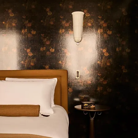 L'opale Noire 4* Parigi